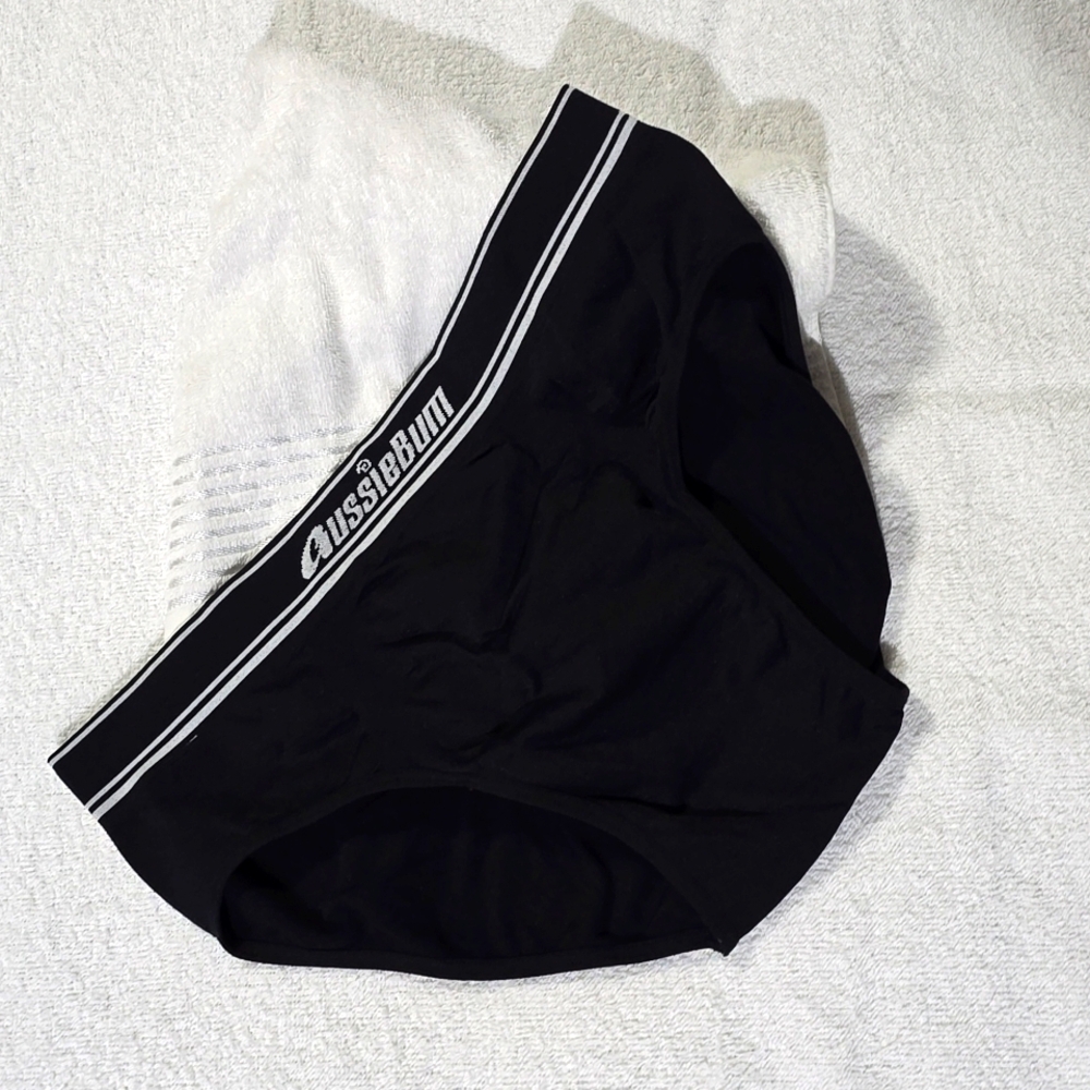 Aussie Bum Briefs in size medium